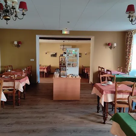 Saint-georges 3* סן-ז'אן-דה מוריאן